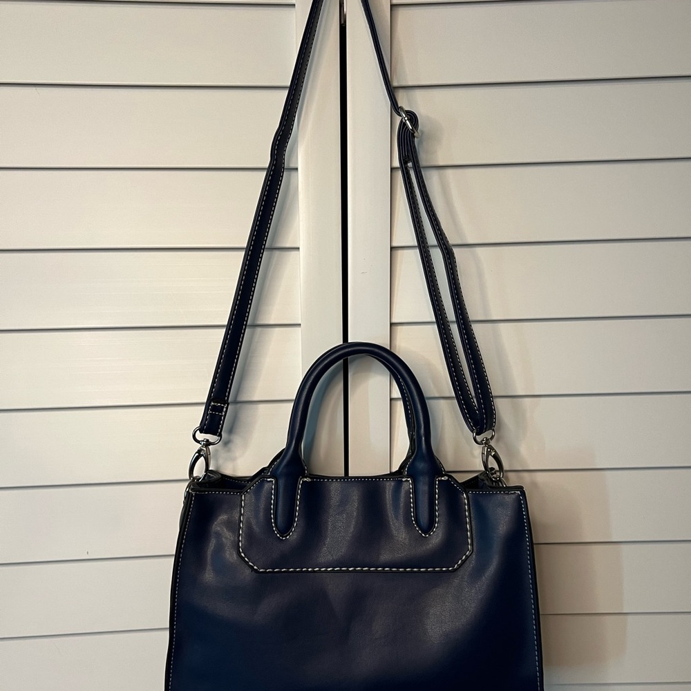 London Fog Navy Blue Crossbody Bag - Picture 4 of 14
